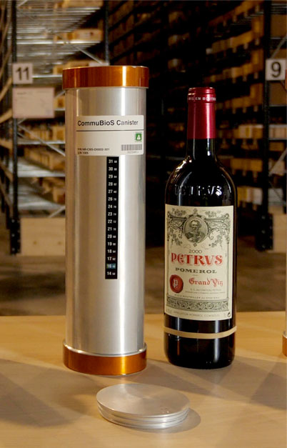 Prix d'une bouteille de Pétrus tout juste de retour de l'espace © Space Cargo Prix d'une bouteille de Pétrus tout juste de retour de l'espace © Space Cargo